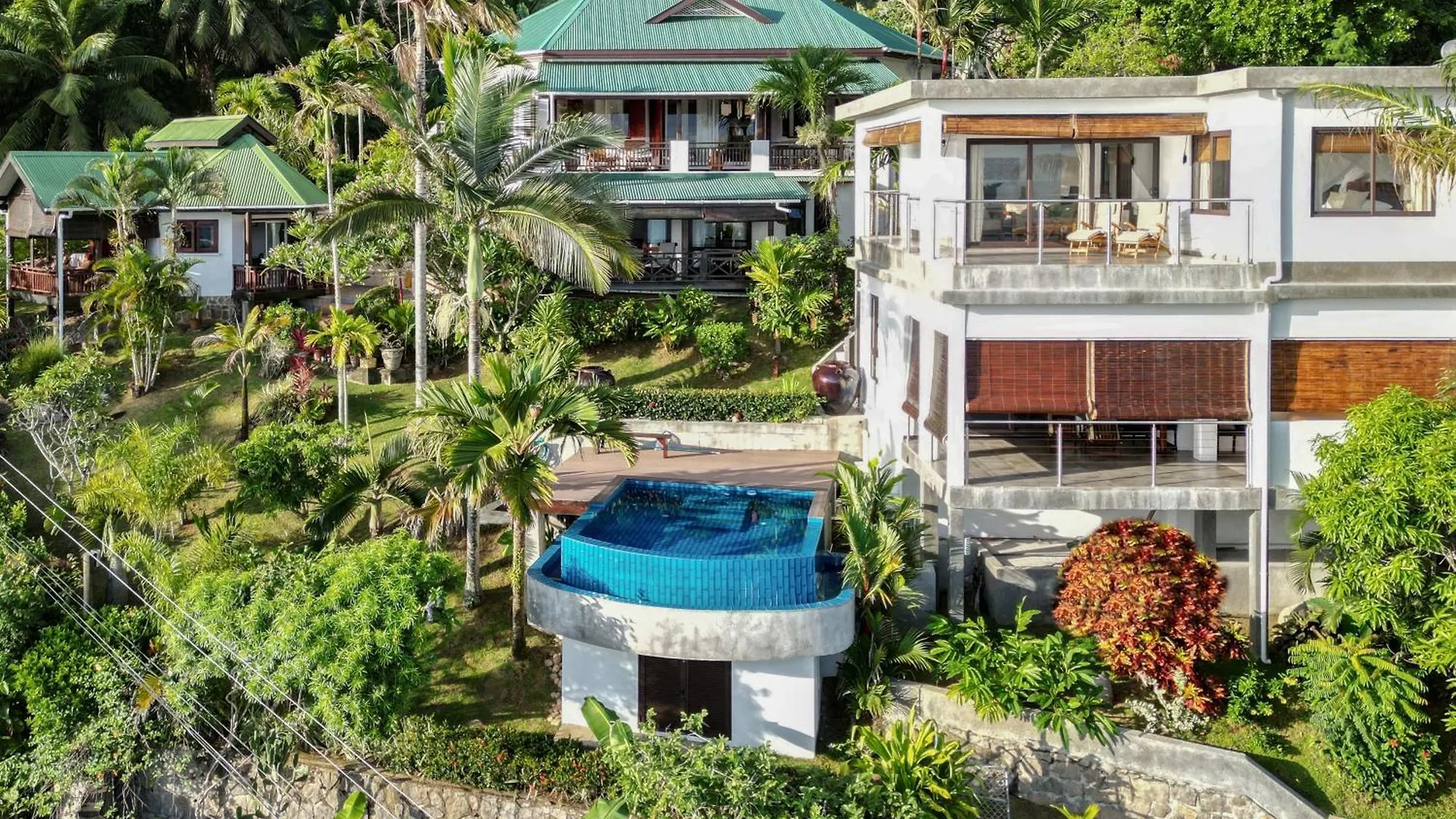 Chalets Bougainville Takamaka 0*,