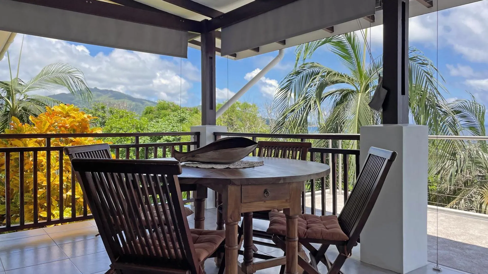 Chalets Bougainville Takamaka Seychelles